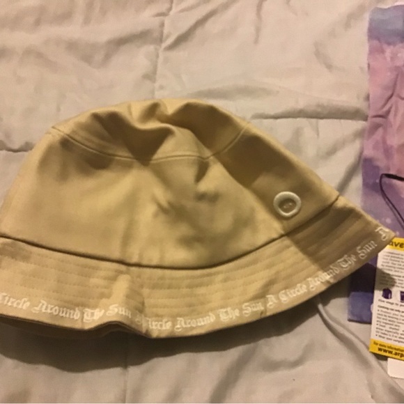 Oh Sunny beige bucket fisherman hat w/ park covers & bag NWT - Picture 6 of 8